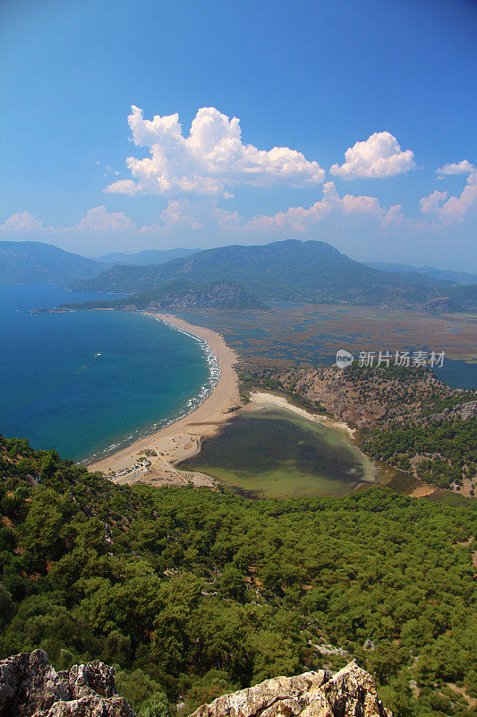 Iztuzu海滩和土耳其的Dalyan View。